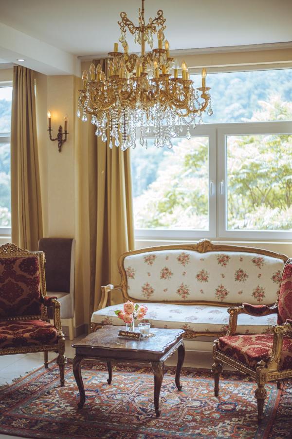 Vila Rococo Belgrado Buitenkant foto