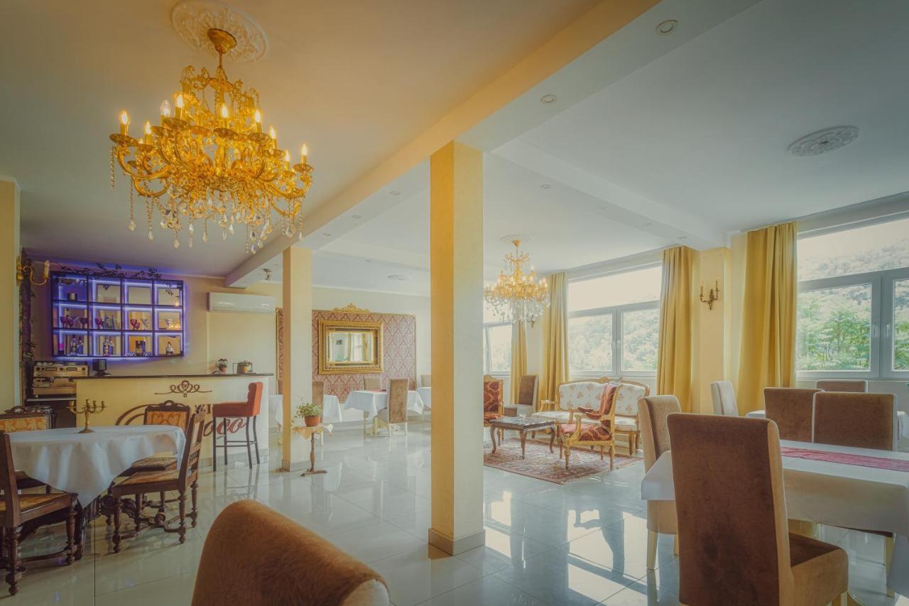Vila Rococo Belgrado Buitenkant foto