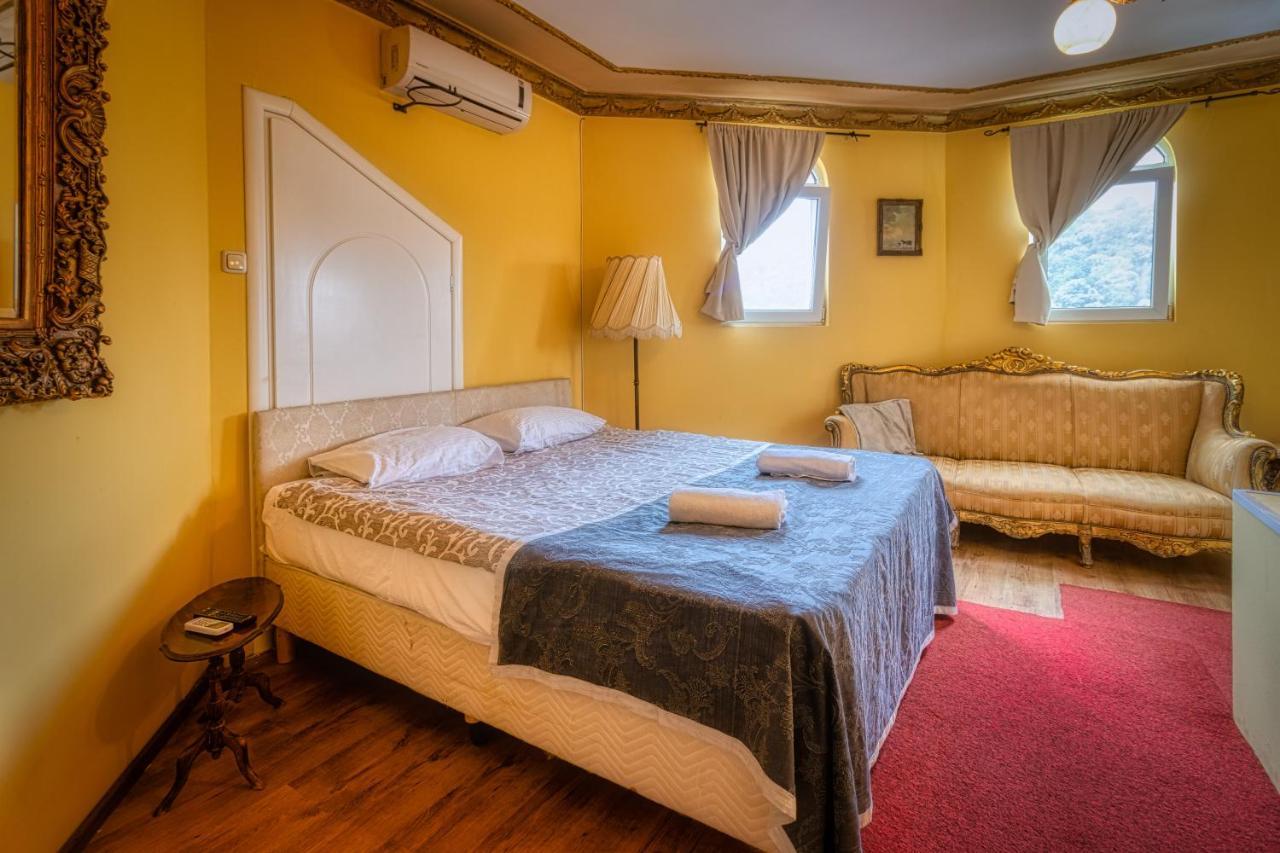 Vila Rococo Belgrado Buitenkant foto