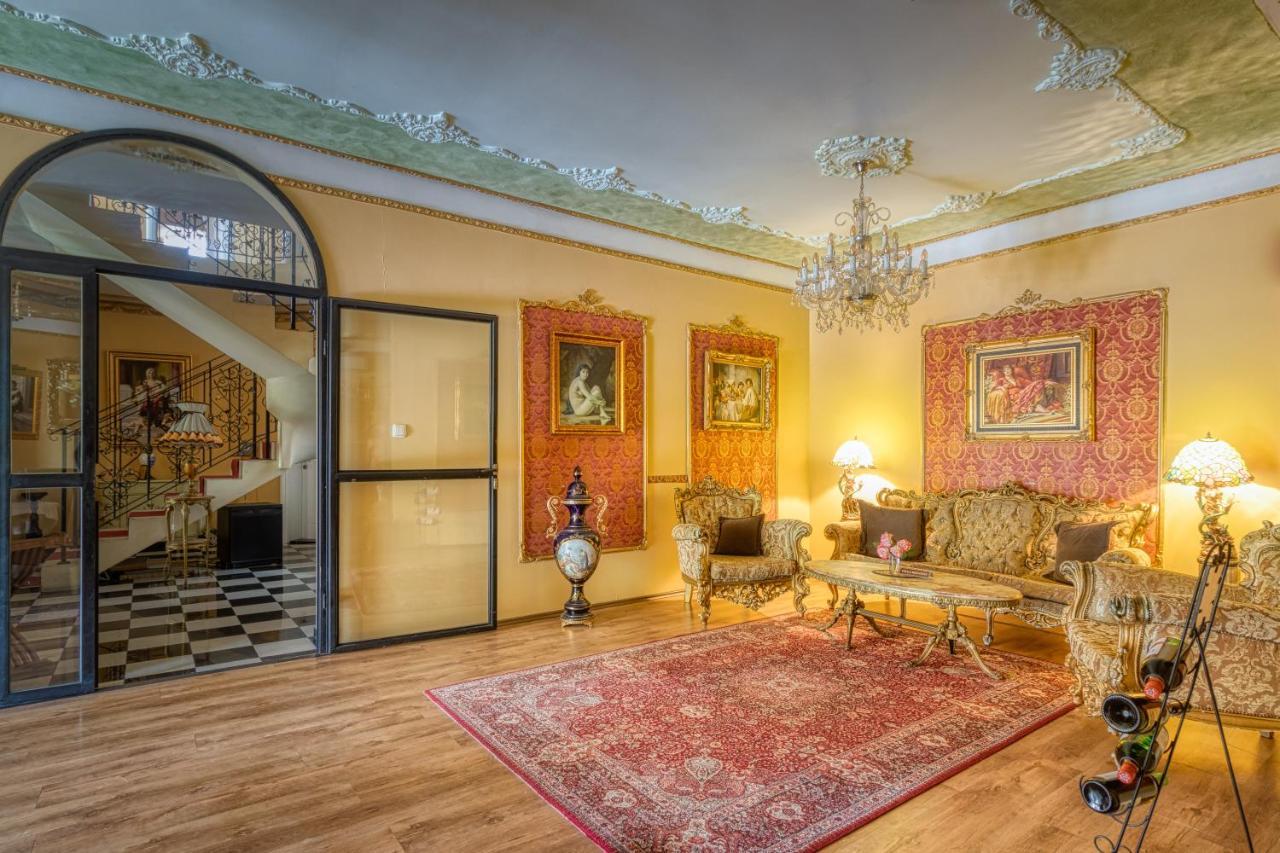 Vila Rococo Belgrado Buitenkant foto