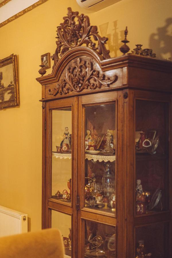 Vila Rococo Belgrado Buitenkant foto